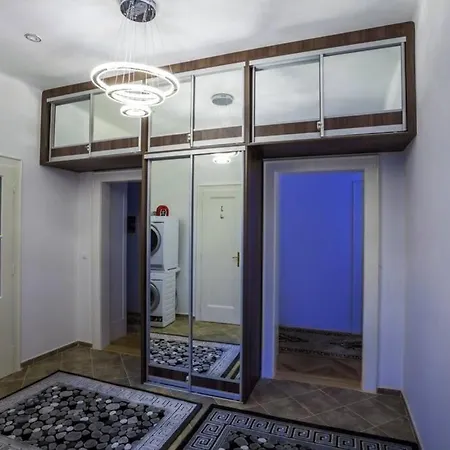 Luxury Air-conditioned Family Spitalska Old Town