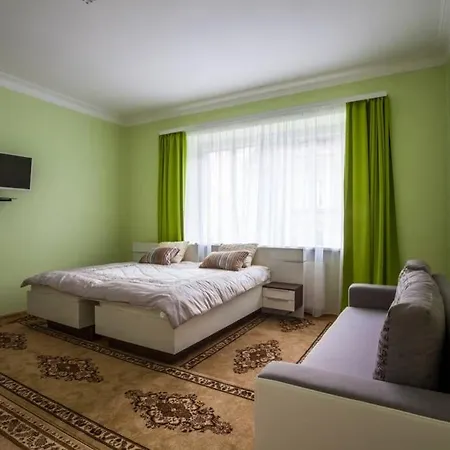 Apartmán Luxury Air-conditioned Family Spitalska Old Town