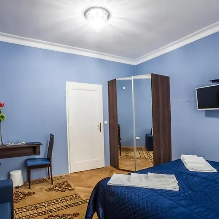 아파트 Luxury Air-conditioned Family Spitalska Old Town 브라티슬라바